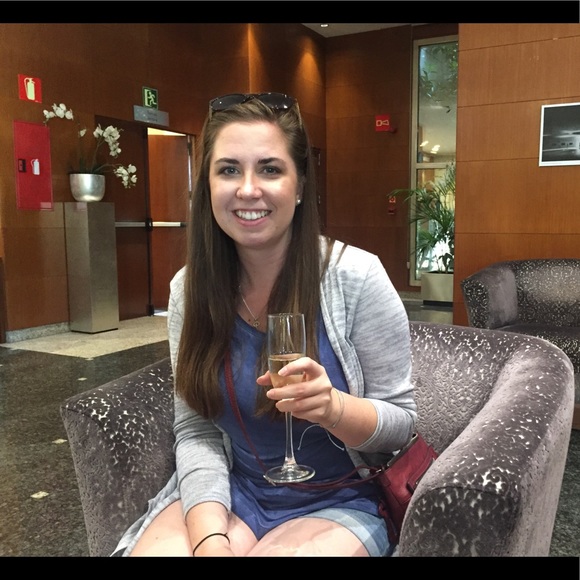 Meet your Posher, Petra - Picture 2 of 2